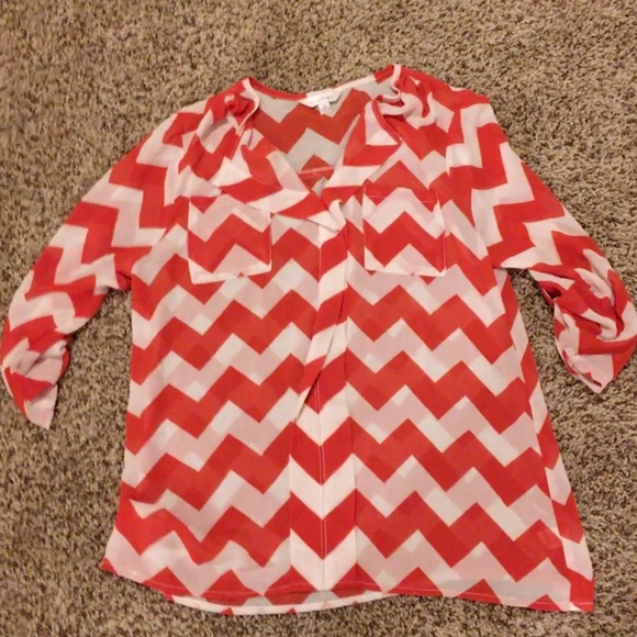 SOLD💎Charming Charlie Breezy lightweight Top Medium💎 - Picture 1 of 8